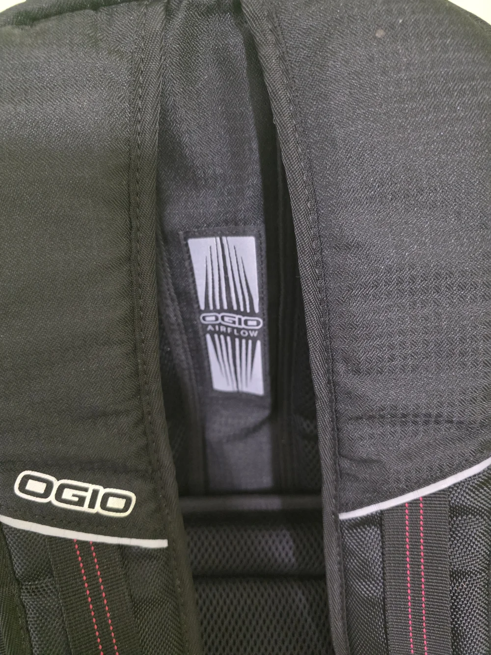 OGIO Airflow Black Laptop Tablet Backpack Multi Compartment